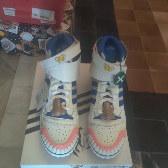 Adidas KERWIN FROST sneakers size 11 M 13 W New - Picture 1 of 9